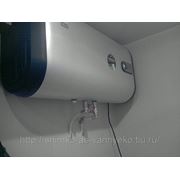 Установка водонагревателей с потаем труб или наружным трубопроводом. фотография