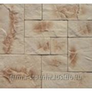 Облицовка колонн, арок и других интерьерных элементов искусственным камнем фотография