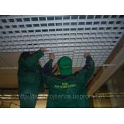 Монтаж подвесного потолка Грильято, потолочных систем всех видов фото