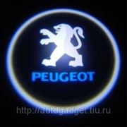 Подсветка в двери с логотипом авто Peugeot