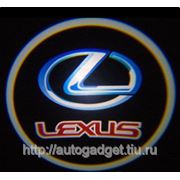 Подсветка дверей с логотипом авто LEXUS фотография