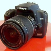 Зеркальная фотокамера Canon EOS 1000D kit 18-55 IS фото