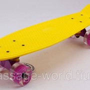 Скейтборд пластиковый Penny LED WHEELS FISH 22in со светящимися колесами (желтый-фиолет) фотография