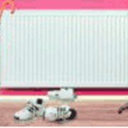 Стальные панельные радиаторы KORADO RADIK MM является панельным радиатором без вентиля, который позволяет нижнее центральное или боковое присоединение к разводке системы отопления с вынужденной циркуляцией теплоносителя. фото