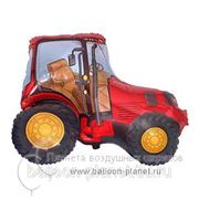 Красный трактор фотография