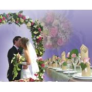 Оформление свадеб и торжеств в Крыму. Праздничная и свадебная флористика,флористический декор от студии Лины Шуленко. фотография