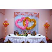 Оформление свадьбы шариками, тканями и цветами фото