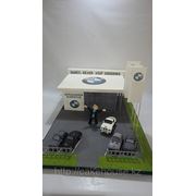 Торт тематический "авто центр BMW"