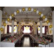 Украшение свадебного зала воздушными шарами фото