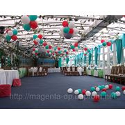 Воздушные шары на свадьбу, свадебное оформление шарами фотография