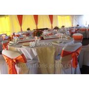 Текстильное оформление, драпировка потолка, стен, украшение тканями лестниц, беседки фото