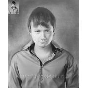 Портрет юноши, портрет с фотографии фото