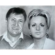 Портрет семьи из двух человек, выполненный карандашом фото