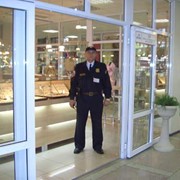 Охрана магазинов и торговых центров фото