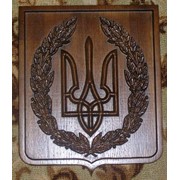 Сувенирная продукция с символикой Украины из дерева фотография