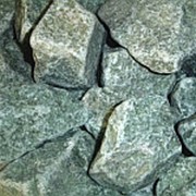 Камень для бани ХакасИнтерСервис Жадеит колотый крупный ЗЖ, 10кг фото