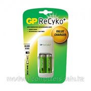 Зарядное устройство GP ReCyko AR02GS210BLL-2CR2 + 2x210AAH for 2xAA/AAA, NiMH, Заряд 10 часов фотография