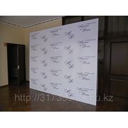 Пресс-стена с печатью в аренду (на свадьбу, на конференций, на выставку) Аренда в Алматы фото