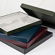 Brunnen Подарочная упаковка на три изделия, 37,8х34,7см, зеленая фотография