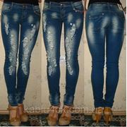 Рваные джинсы,камни фото
