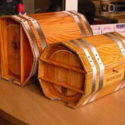 Упаковка (коробка) Bag-in-Box из кашированного гофрокартона для вина. фотография