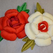 Подушка “Роза“ (цвет в ассортименте) - оригинальный подарок для любимой девушки, фото