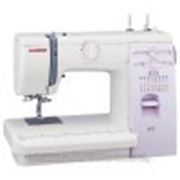 Швейная машина Janome 5515 / 15 операций, петля-полуавтомат, нитевдеватель, метал. корпус, цвет: белый