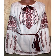 Женская вышиваночка украинская крестиком фотография