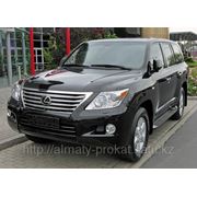 Долгосрочная аренда джипа Lexus LX 570 без водителя фото