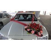 Украшение «красная асимметрия» фото