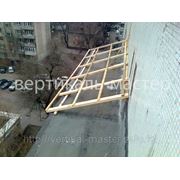 Козырек над балконом фотография
