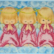 Картина “ Три ангелочка“. Вышитая чешским бисером. фото