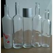 Бутылки водочные стеклянные фотография