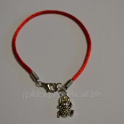 Бласлет Красная нить с оберегом Денежная лягушка 44057436 фото