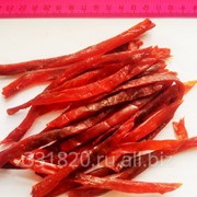 Рыбные снеки, вяленая рыба, сушеные сыры, орехи. фото