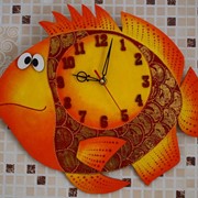 Часы рыба фото