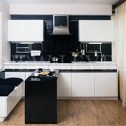 Мебель кухонная черно-белая