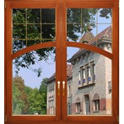 Деревянное окно с декоративными шпросами поворотно-откидное