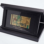 Сувенирная банкнота 10000 тенге в подарочном боксе фотография