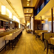 Рестораны и бары в гостинице Космополит фото