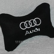 Подушка Audi черная подголовник