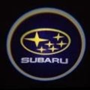 Подсветка дверей с логотипом Subaru фотография