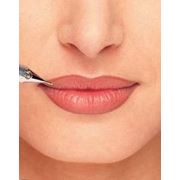 Перманентный макияж губ(контур) фотография