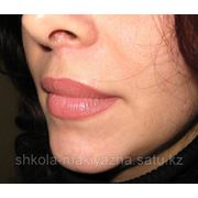 Перманентный макияж губ (татуаж губ) фотография