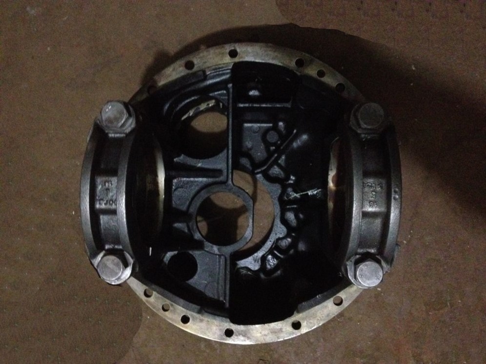 Картер 53205-2402015 камаз-евро редуктора заднего моста. Ограничитель мостов на шахман. Картер редуктора камаз 53205. Корпус редуктора среднего моста. Редуктор маз 6430.