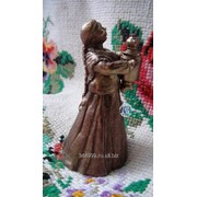 Скульптурная миниатюра "Девушка с самоваром" из бронзы