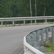 Установка ограждений на автомобильных дорогах, ограждения парковочные для безопасности, изготовление и установка ограждений от компании ЮСК, Украина фото