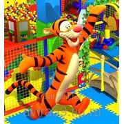 Декоративный персонаж тигра из стеклопластика фото