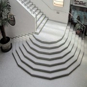 Лестницы из искусственного камня фото