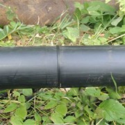 Ремонт трубопроводов методом протяжки новой полиэтиленовой трубы меньшего диаметра внутрь старой фото